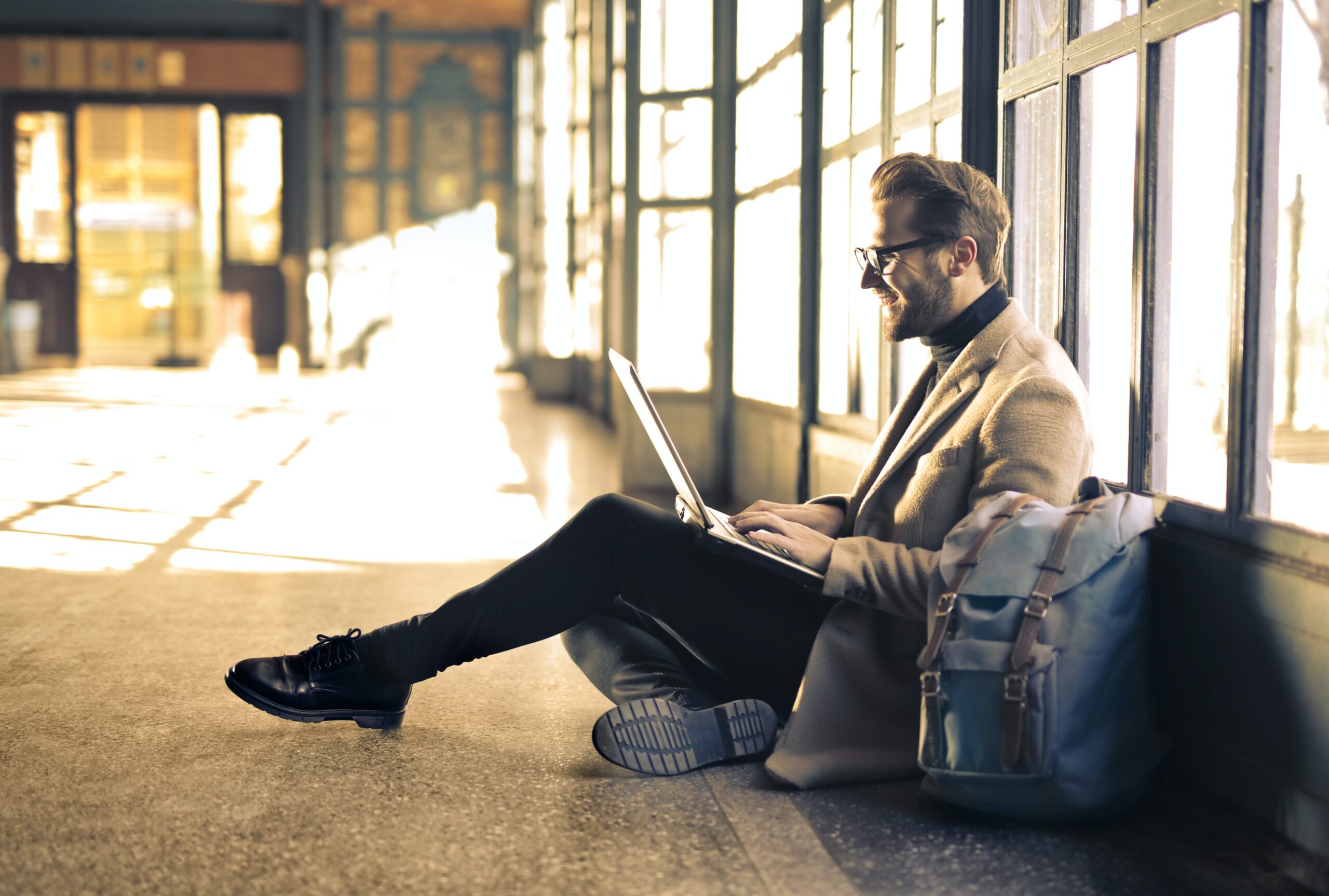 Por qué tu estrategia B2B necesita construir marca antes de buscar clics